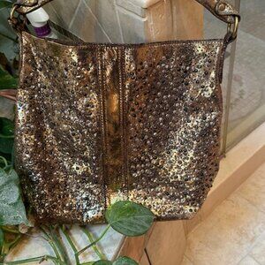 NWT and SUPER RARE - FRYE Deborah Gold Studded Hobo